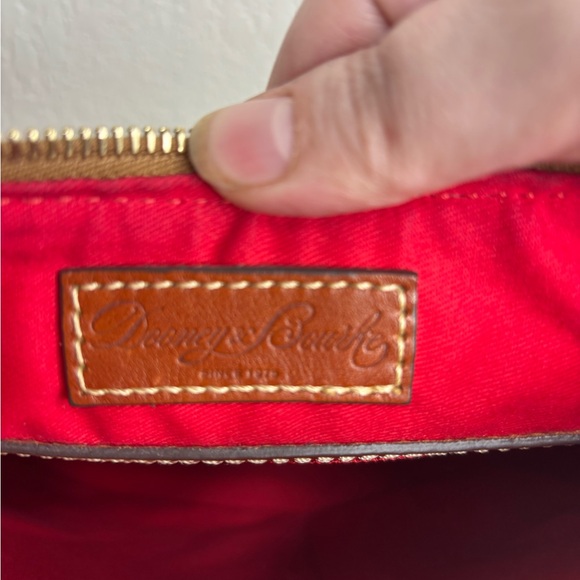 Dooney and Bourke pebble, leather, white and brown hobo bag 10l X 9h X 4d - Picture 6 of 8